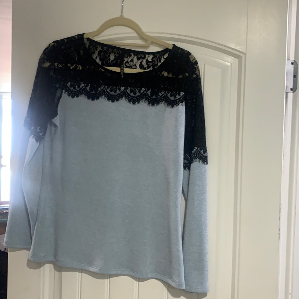 Lace top